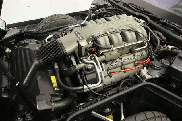 1991 Chevrolet Corvette Base Hatchback 2-Door - photo 4