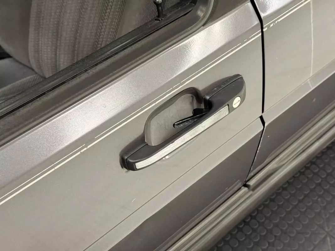 1991 Volkswagen Jetta GL Sedan - photo 13