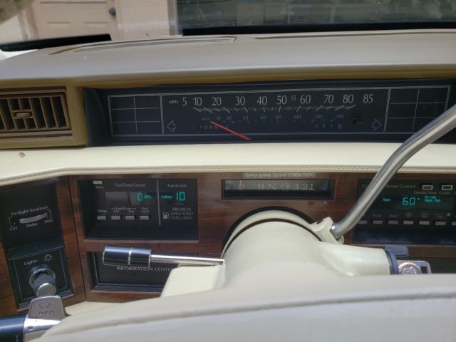 1991 Cadillac DeVille Sedan Deville - photo 10