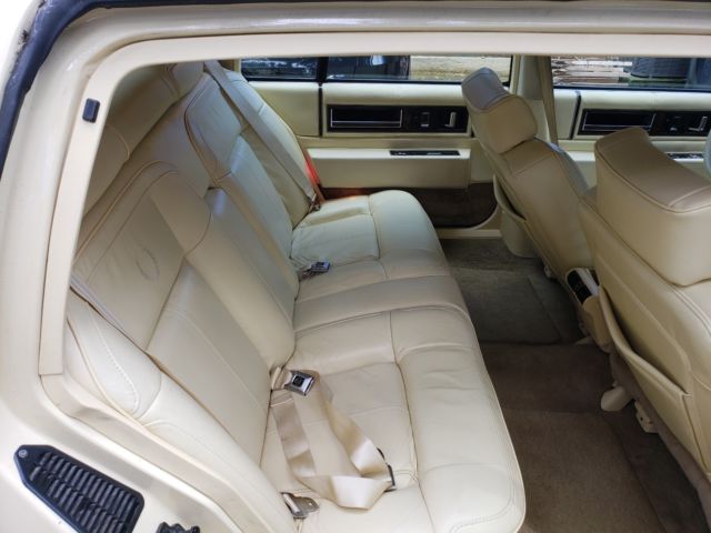 1991 Cadillac DeVille Sedan Deville - photo 6