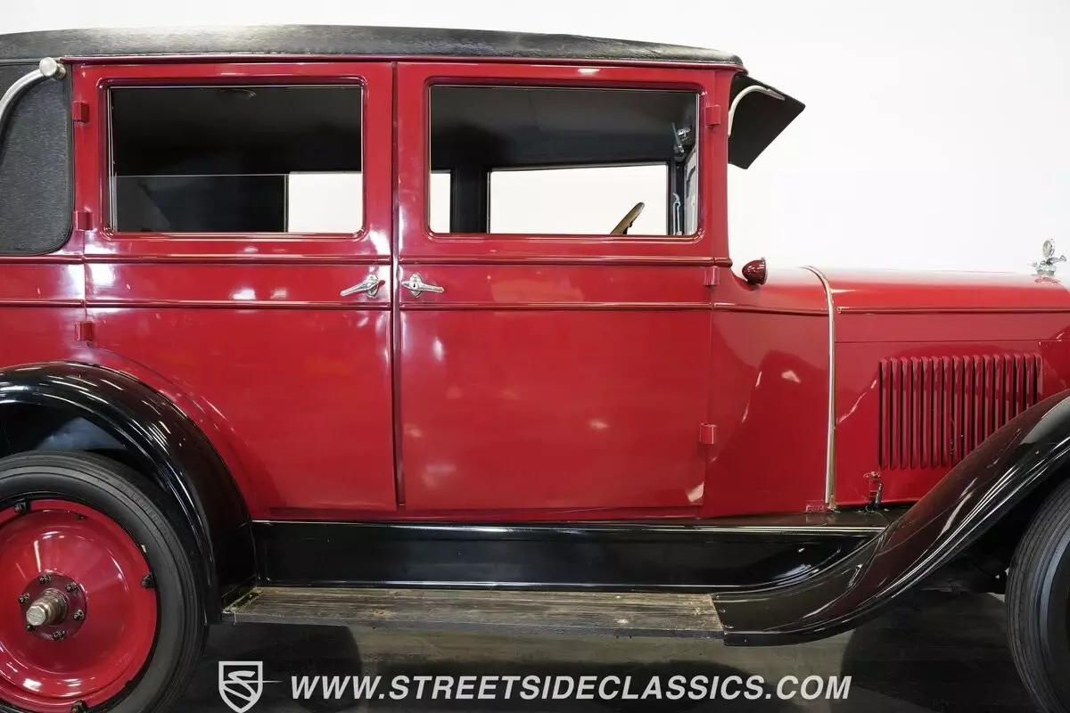 1927 Chevrolet Imperial Landau - photo 13