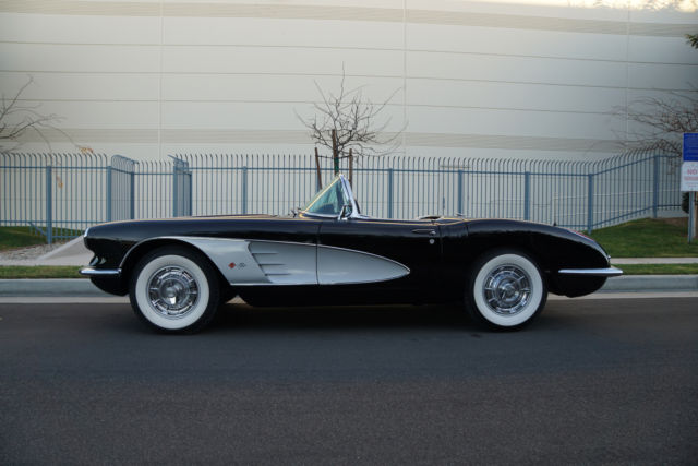 1959 Chevrolet Corvette -- - photo 3