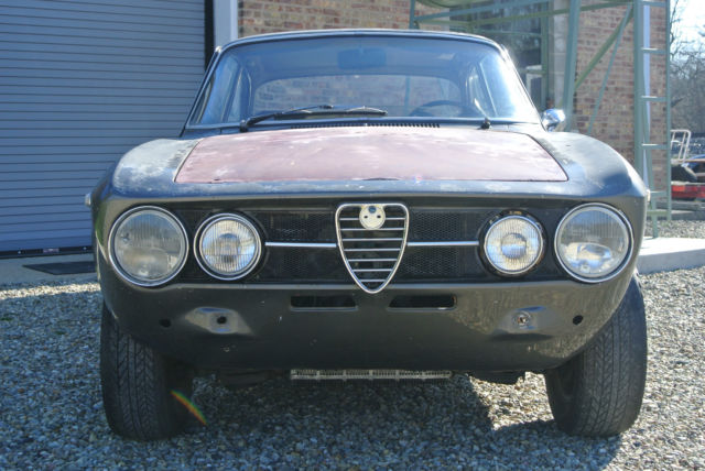 1750 GTV ... SMALL TAIL LIGHT 1969 Alfa Romeo GTV