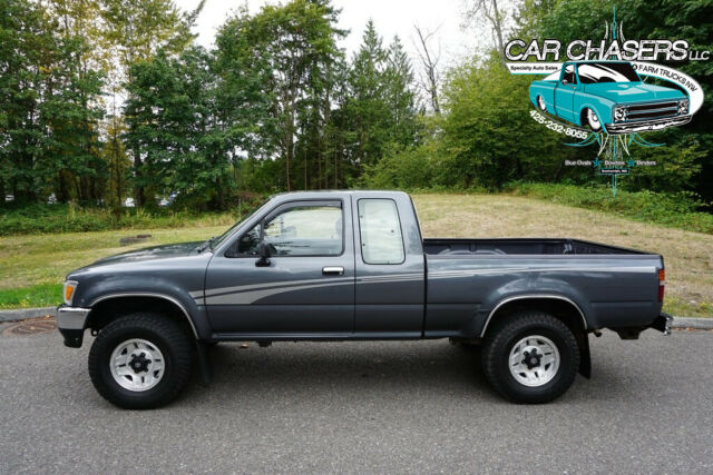1993 Toyota Tacoma NO RESERVE ALL ORIGINAL SR5 4X4 PICKUP TRUCK 175PIX+VIDEO - photo 2
