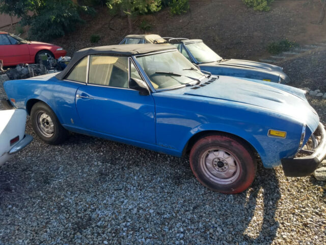 1800 CC 4-Cylinder 1975 Fiat 124 Spider Convertible california car smog exempt 1975 Fiat 124 Spider Spider