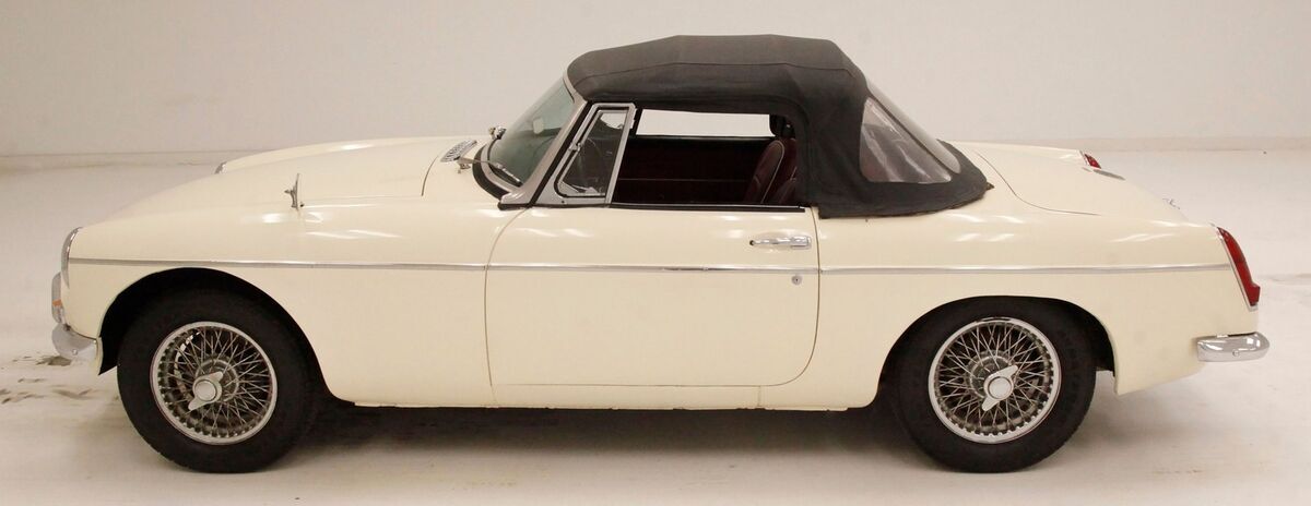 1964 MG MGB Roadster - photo 3