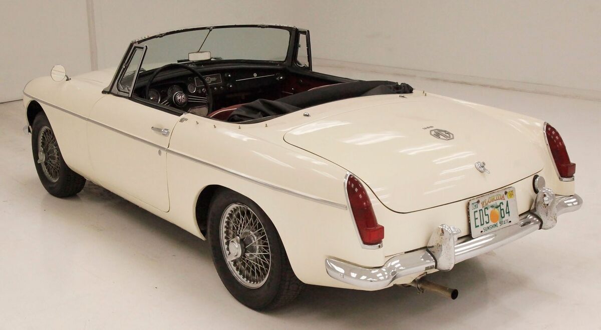 1964 MG MGB Roadster - photo 6