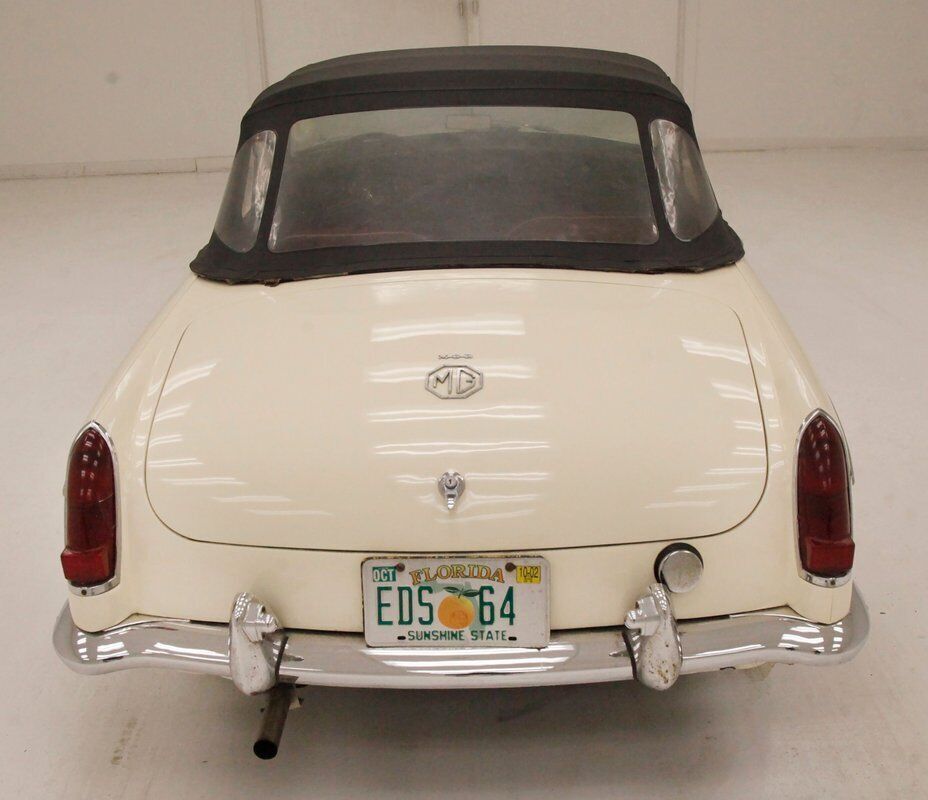 1964 MG MGB Roadster - photo 8