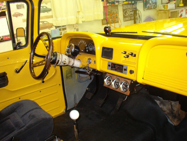 1963 Chevrolet C-10 Panel Truck - photo 4