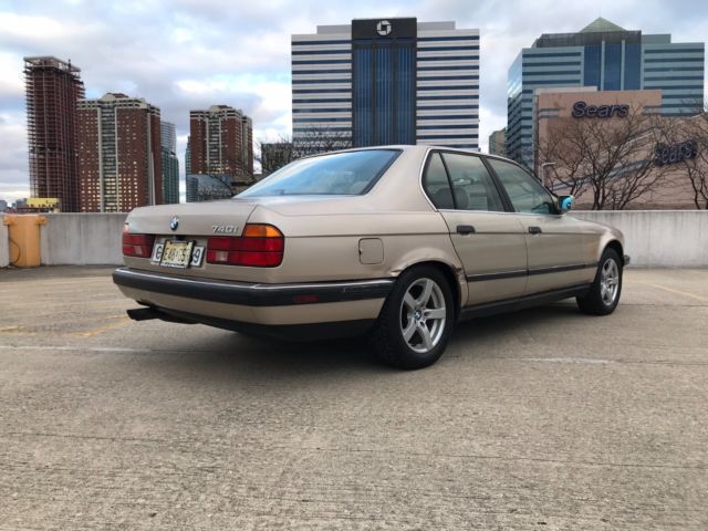 1993 BMW 7-Series 740i - photo 2