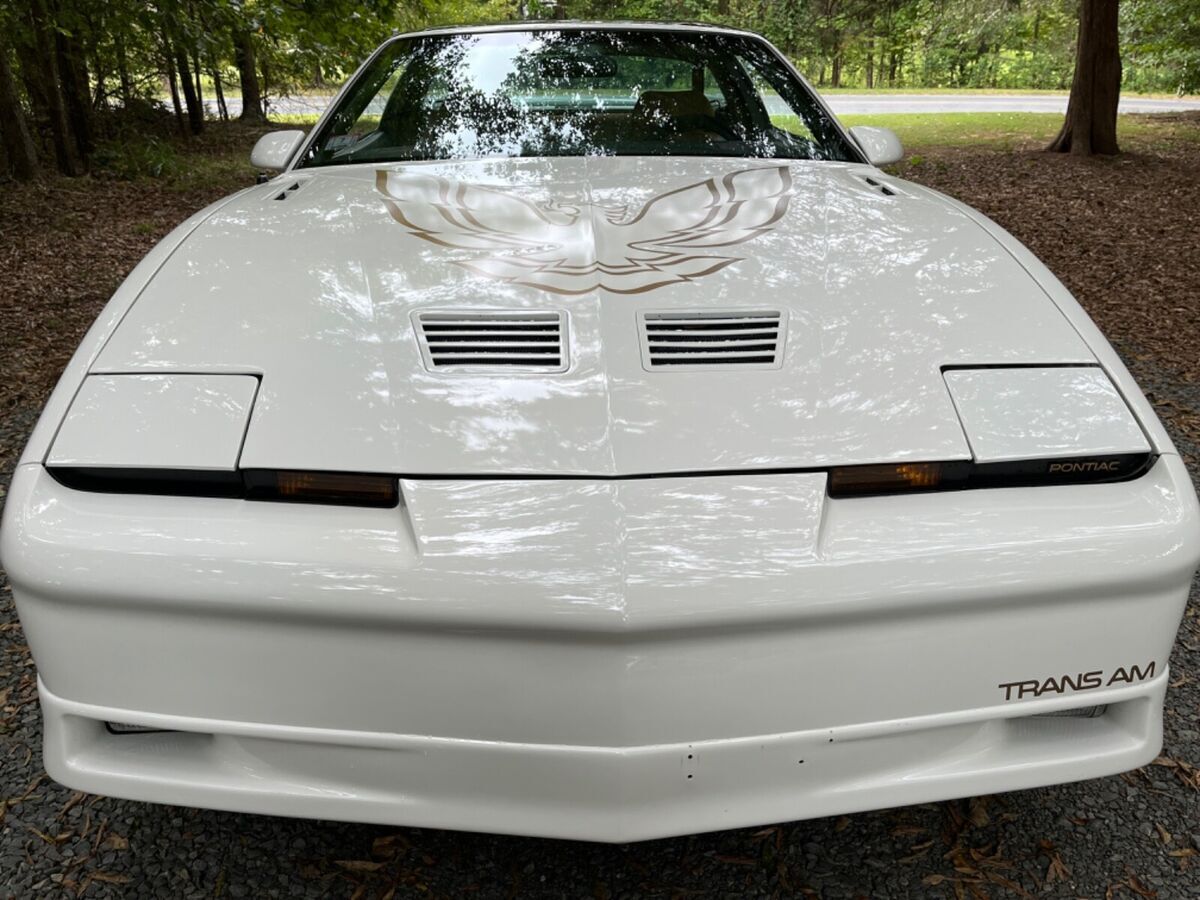 1988 Pontiac Trans Am Trans Am GTA. Only 62k. T-tops. No Reserve - photo 3