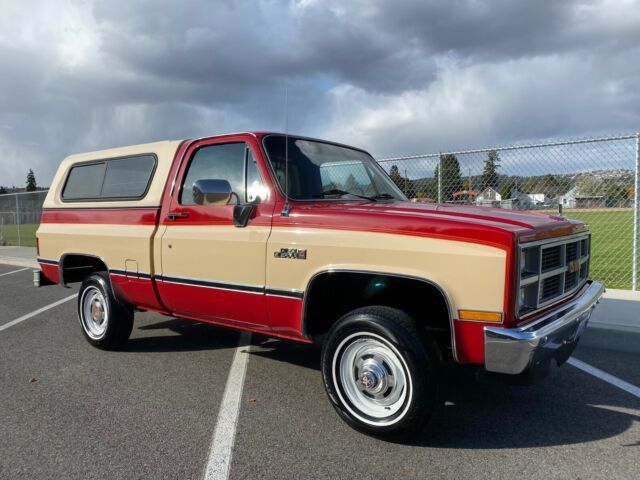 1984 GMC Sierra 1500 2-OWNER 97K ACTUAL MILE SHORT BED 4X4 CHEVY TRUCK - photo 4