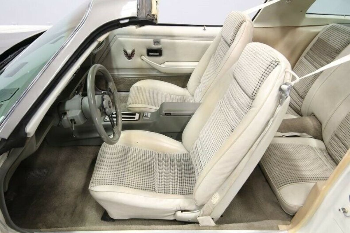 1980 Pontiac Firebird Trans Am Pace Car - photo 5