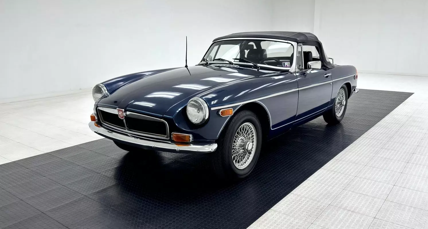 1.8L 4 Cylinder/Rebuilt Carbs/Newer Top/4-Speed Manual/Final Year Chrome Bumpers 1974 MG MGB Roadster