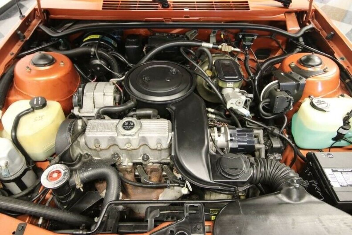 1985 Pontiac Sunbird Convertible - photo 4