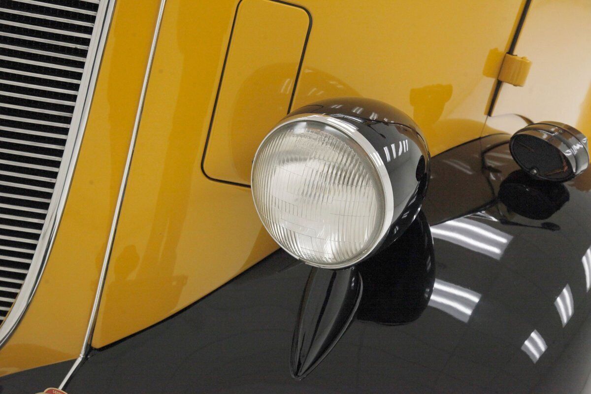 1938 Studebaker K15M38 Cab Over - photo 10