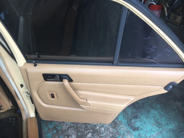 1984 Mercedes-Benz 190-Series - photo 12