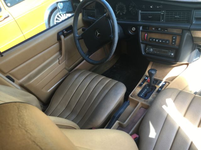 1984 Mercedes-Benz 190-Series - photo 6