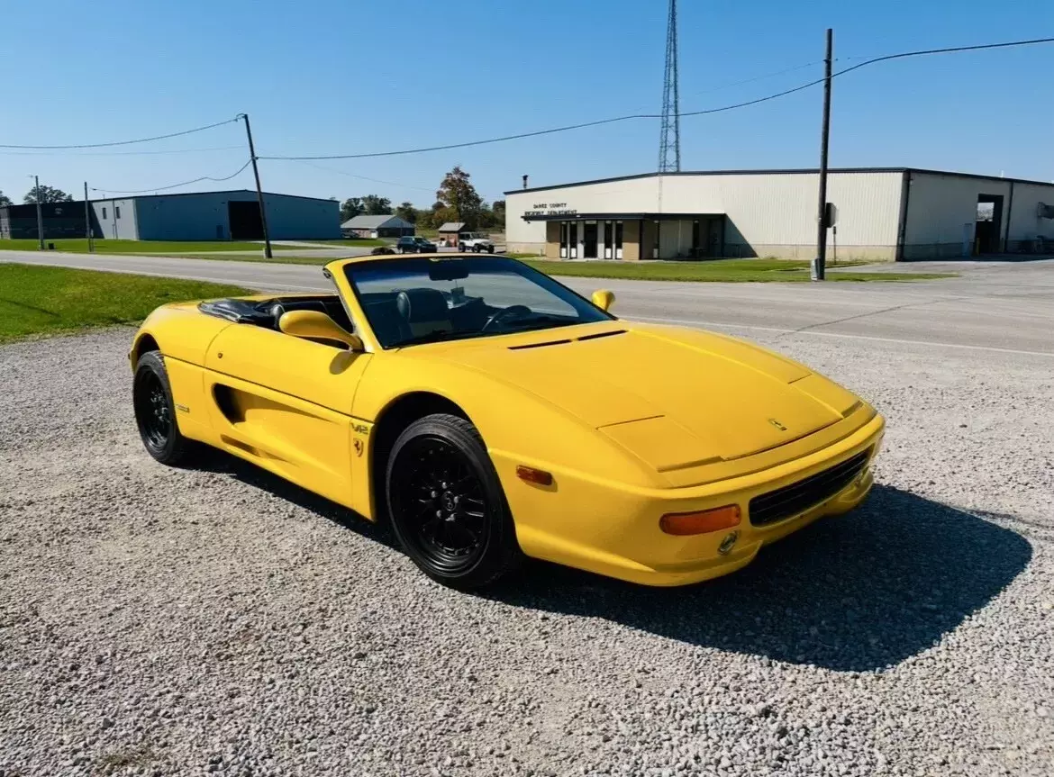 1900 Ferrari F355 Replica Convertible 1900 Ferrari F355