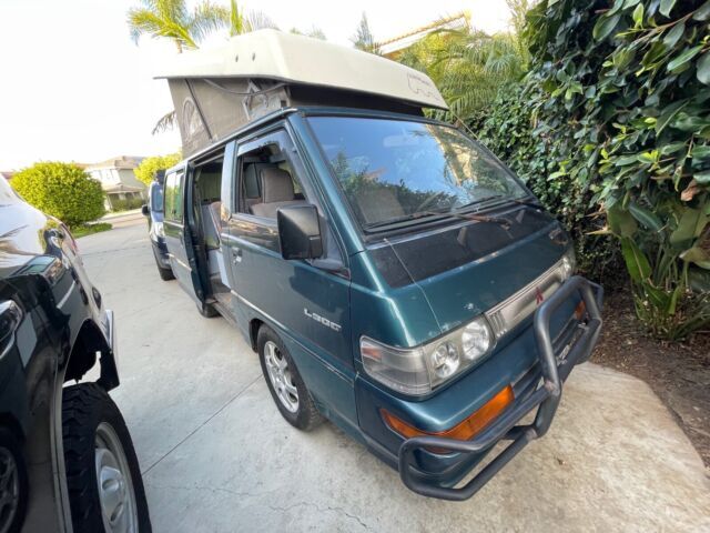1900 Mitsubishi L300 - photo 4