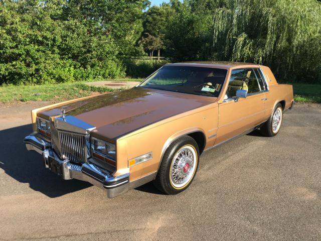 19000 ORIGINAL MILES ALL DOCUMENTAION VERY METICULOUS OWNED TRUE SURVIVOR 1982 Cadillac Eldorado