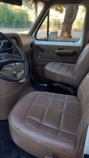 1991 Ford E-Series Van clubwagon - photo 12