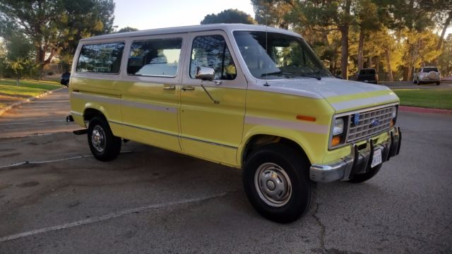 1991 Ford E-Series Van clubwagon - photo 6