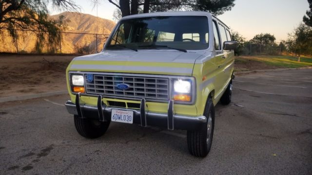 1991 Ford E-Series Van clubwagon - photo 7