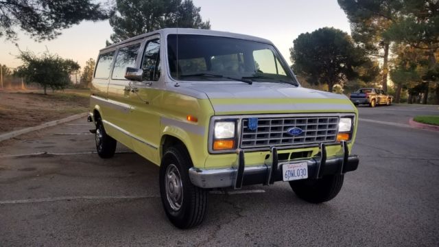 1991 Ford E-Series Van clubwagon - photo 8