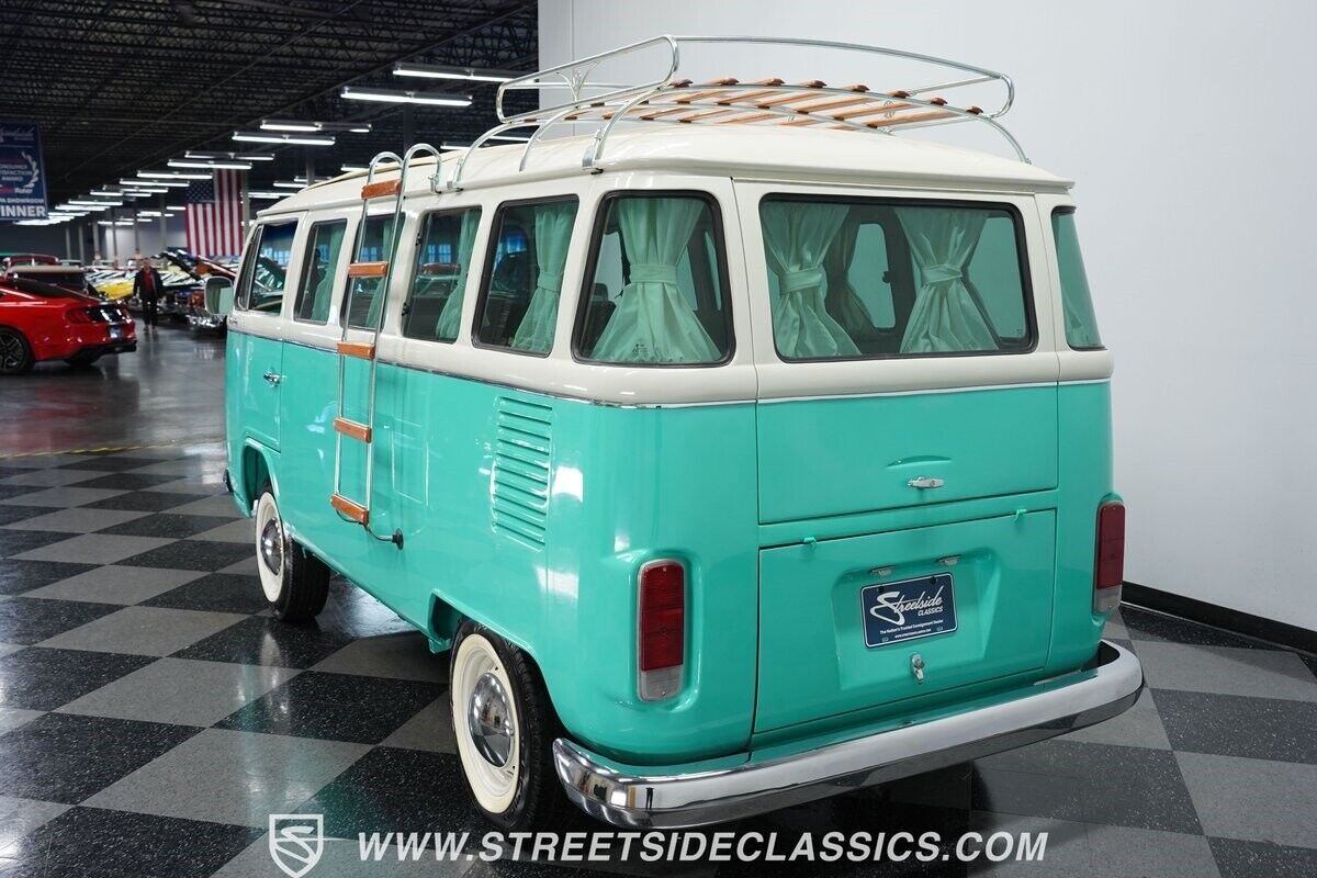1984 Volkswagen Bus/Vanagon 13 Window Deluxe Bus - photo 8