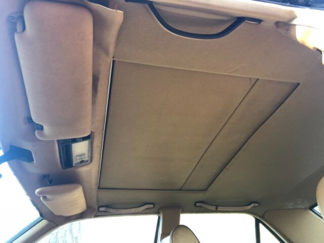 1989 Mercedes-Benz 190-Series e class - photo 10