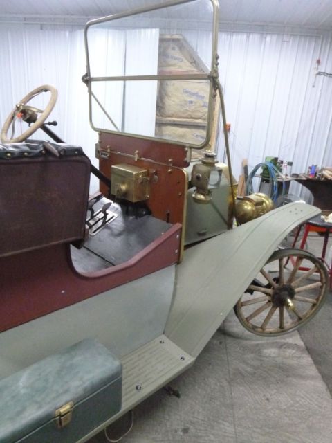 1910 Ford Model T - photo 2