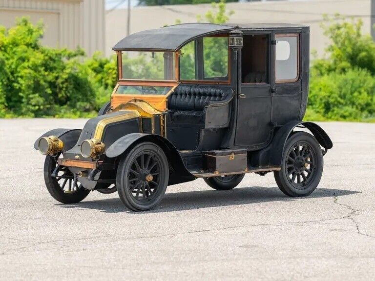 1910 Renault Type BZ Town Car - photo 2