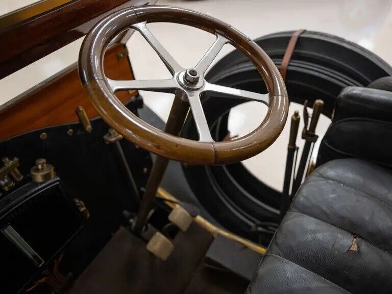 1910 Renault Type BZ Town Car - photo 5
