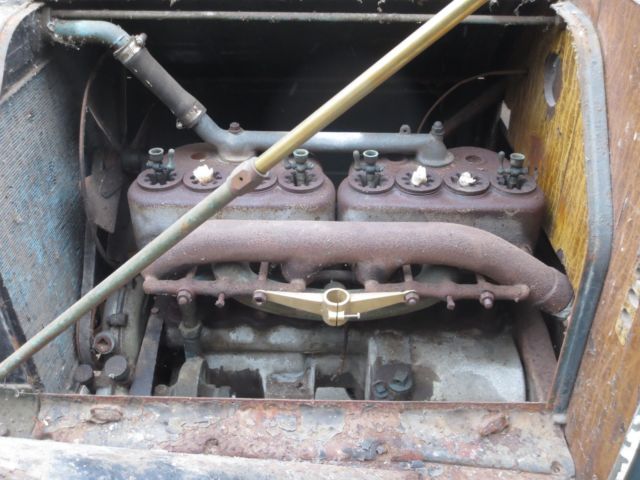 1912 E-M-F 30 - photo 6