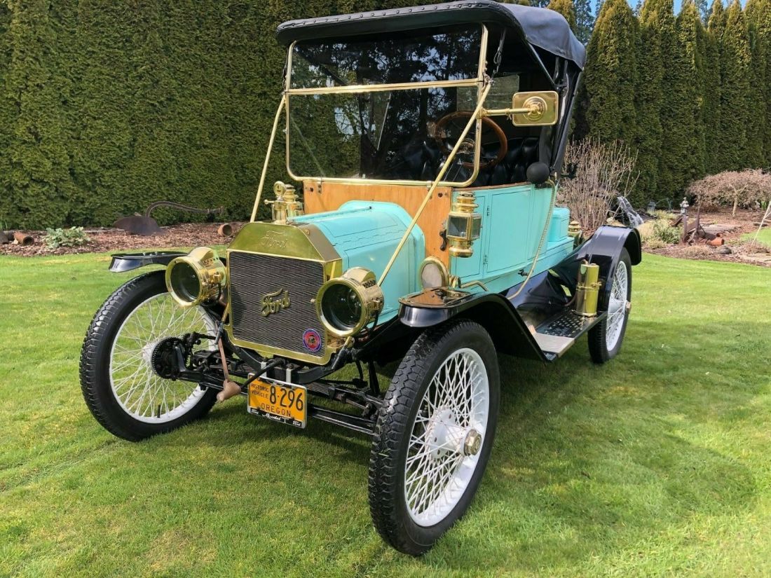 1912 Ford Model T "Rare" Torpedo Roadster Convertible A 1912 Ford Model T Torpedo Roadster