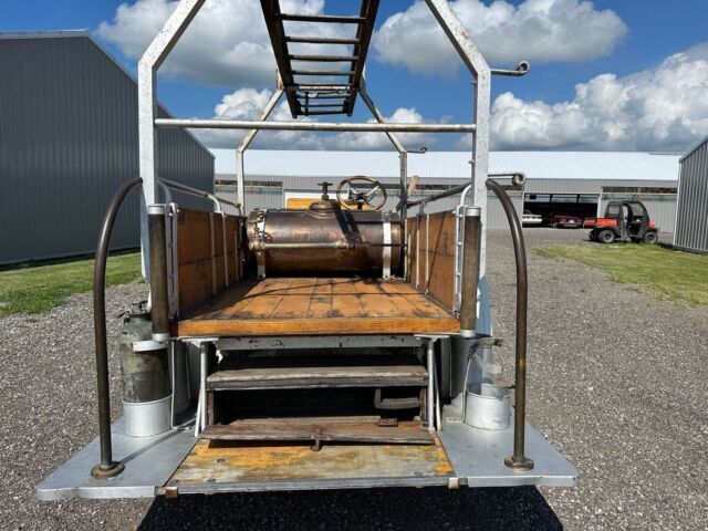 1913 Cadillac Fire Truck - photo 10