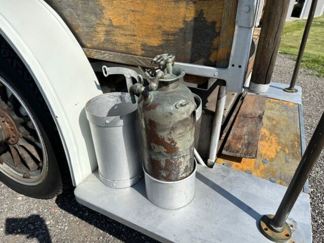 1913 Cadillac Fire Truck - photo 12