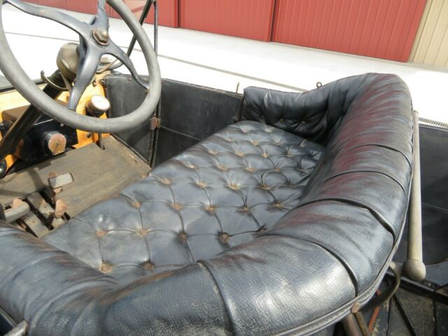 1913 Ford Model T Touring - photo 6