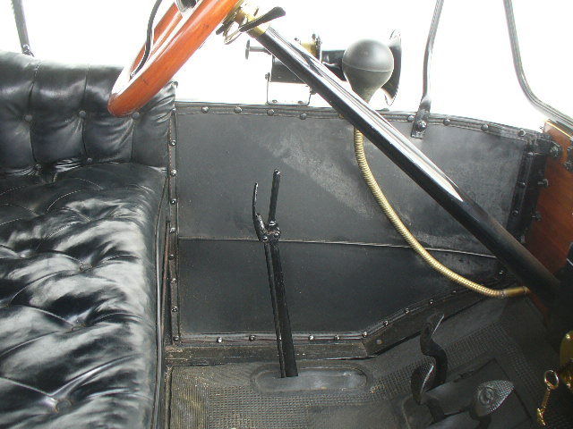 1914 Ford Model T - photo 12