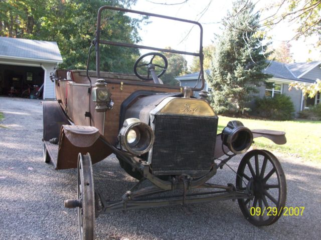 1914 MODEL T FORD TOURING CAR ENGINE TURNS OVER NEEDS RESTORATIONE 1914 Ford Model T NONE