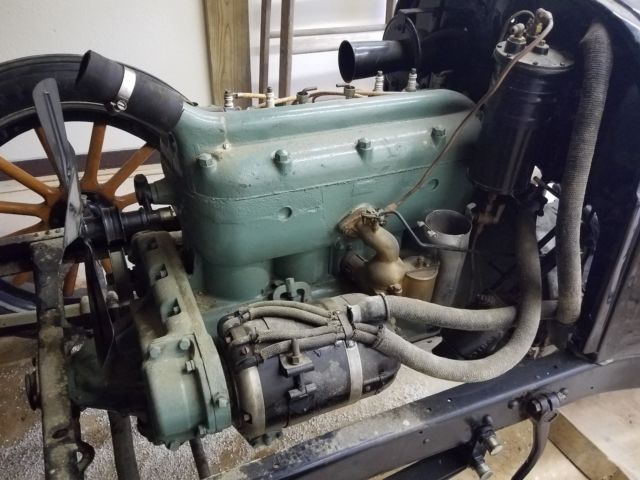 1915 Dodge Touring Sedan Barn Find! - photo 9