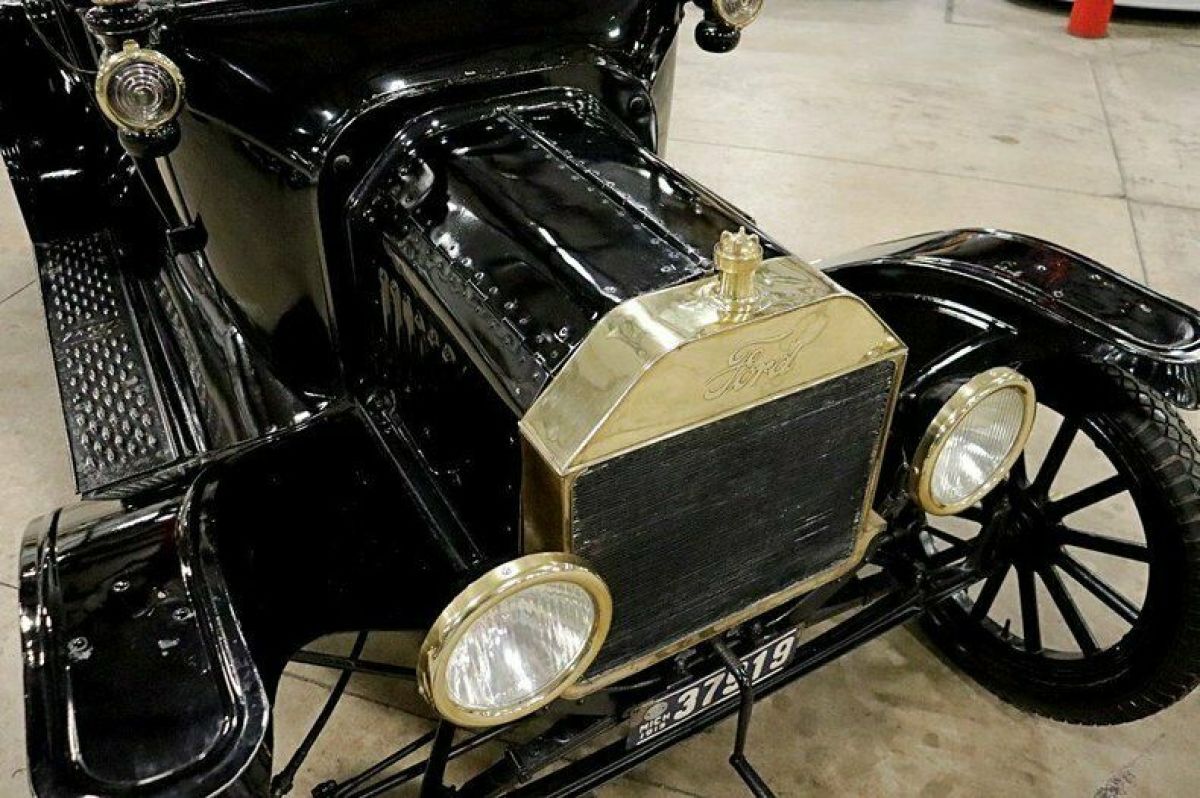 1915 Ford Model T - photo 10