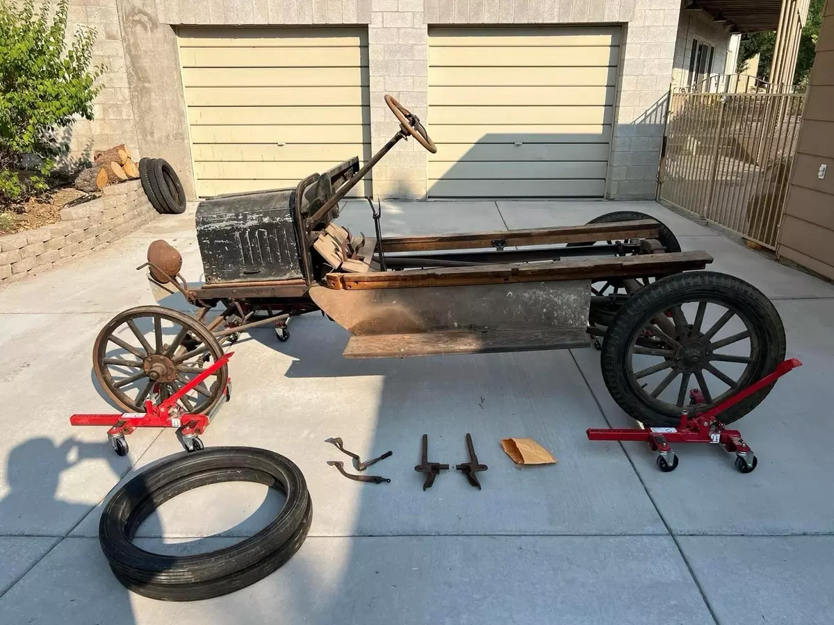 1915 Ford Model T Chassis- Barn Find - All Original with Additional Parts 1915 Ford Model T