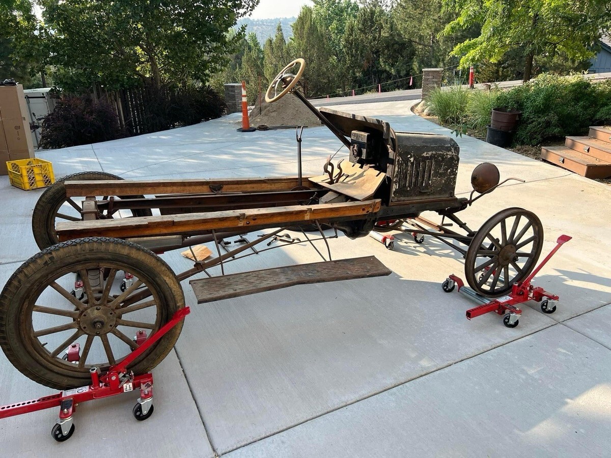 1915 Ford Model T - photo 3