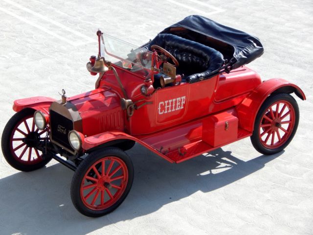 1915 Ford Model T Fire Chief Parade Car from Museum - photo 2