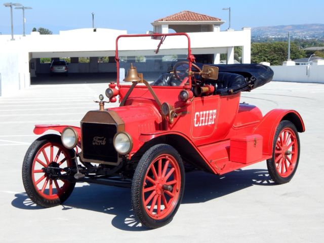 1915 Ford Model T Fire Chief Parade Car from Museum - photo 7