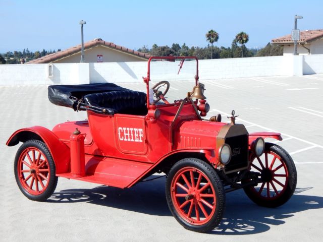 1915 Ford Model T Fire Chief Parade Car from Museum - photo 9