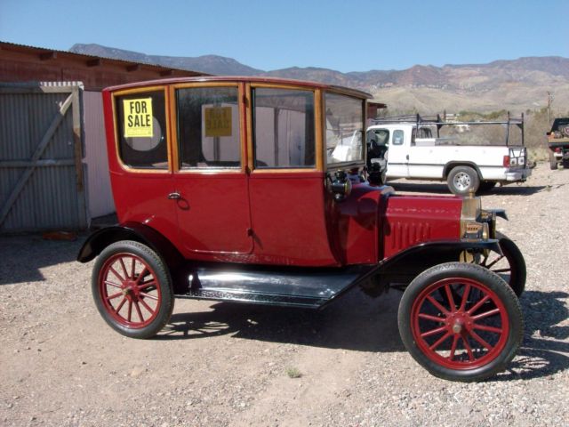 1915 Ford Model T, sedan, mnt Condition, cntr door, 1st sedan,last brass radiato 1915 Ford Model T