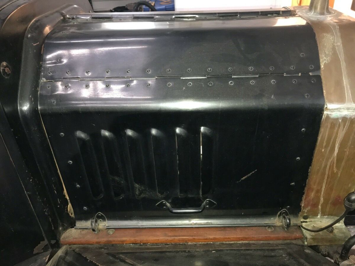 1915 Ford Model T Original Black Interior - photo 12